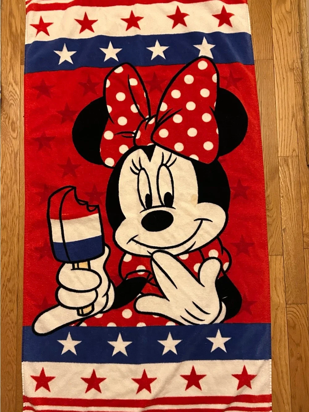 Disney Minnie Mouse Patriotic Beach Towel and Matching Terry Cloth Bag